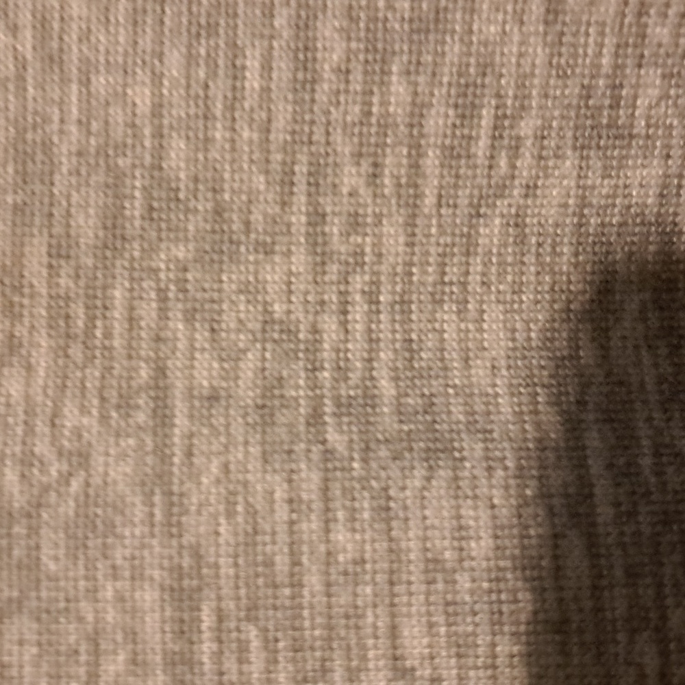 XOXO Gray Sweater with Black Print - Picture 4 of 4